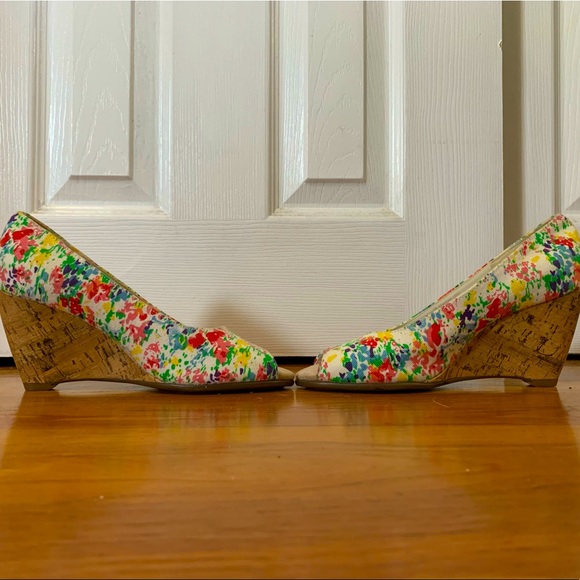 AEROSOLES Shoes - Aerosoles Floral Wedges